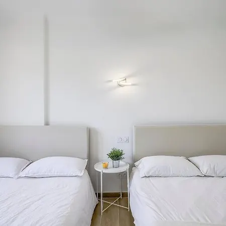 Stunning Waterfront Apartamento *