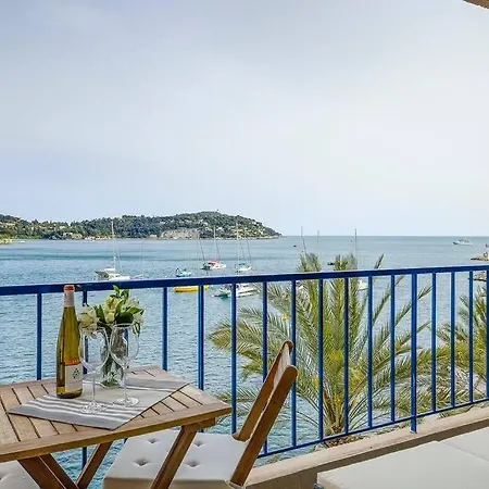 Апартаменты Stunning Waterfront Вильфранш-сюр-Мер