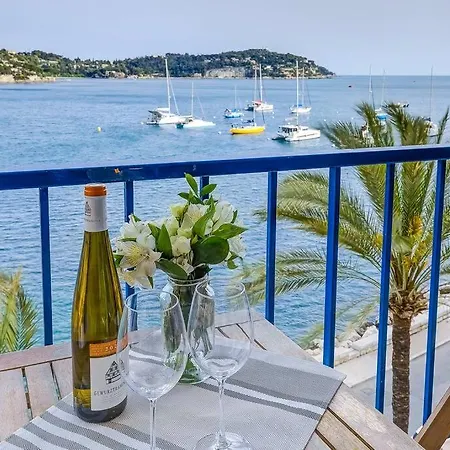 Stunning Waterfront
